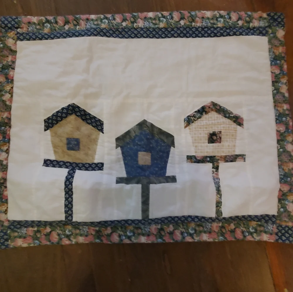 Twin Blue and Cream Patchwork Quilt - Home Bedding With One Sham